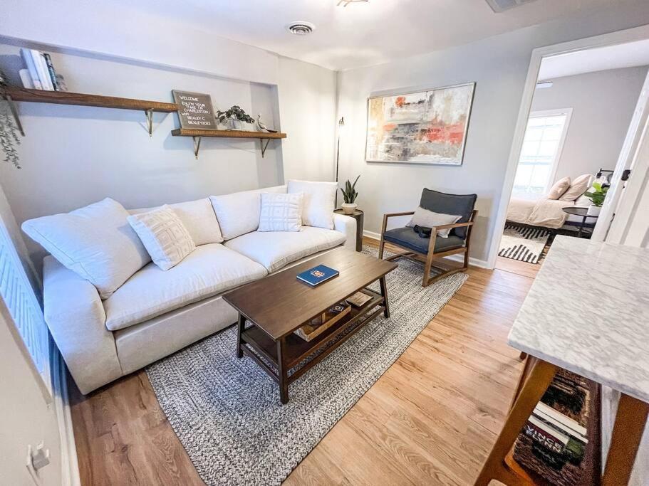 Southern Charm / Walkable/Outdoor Space/New Reno 찰스턴 외부 사진