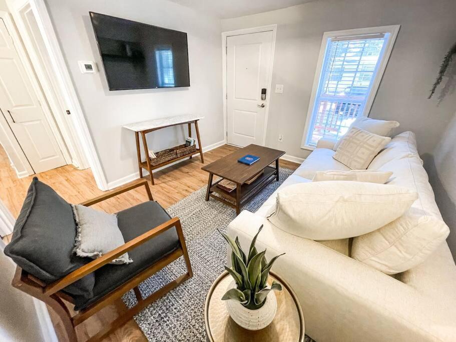 Southern Charm / Walkable/Outdoor Space/New Reno 찰스턴 외부 사진